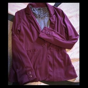 Maroon Maurice’s blazer